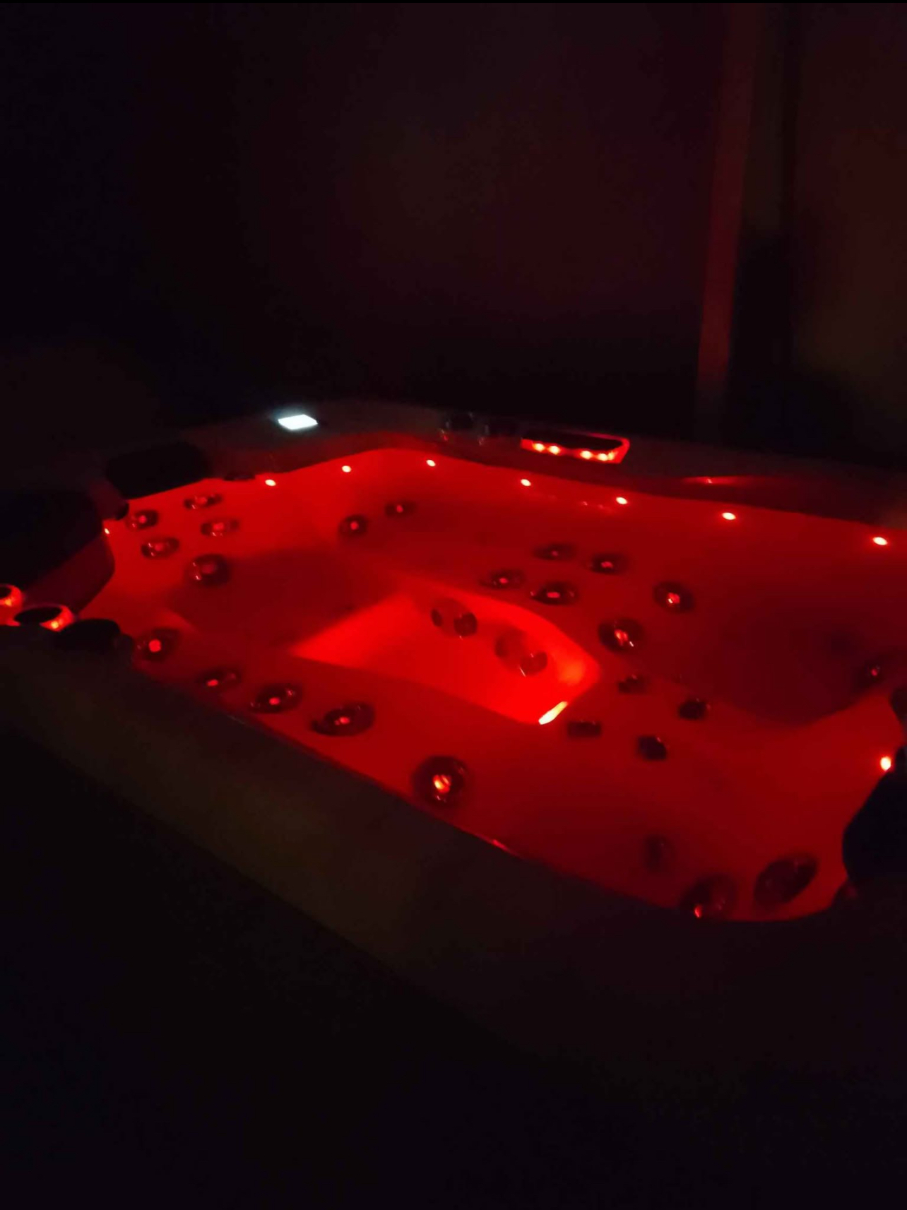 Multi-ColourId LED Lighting