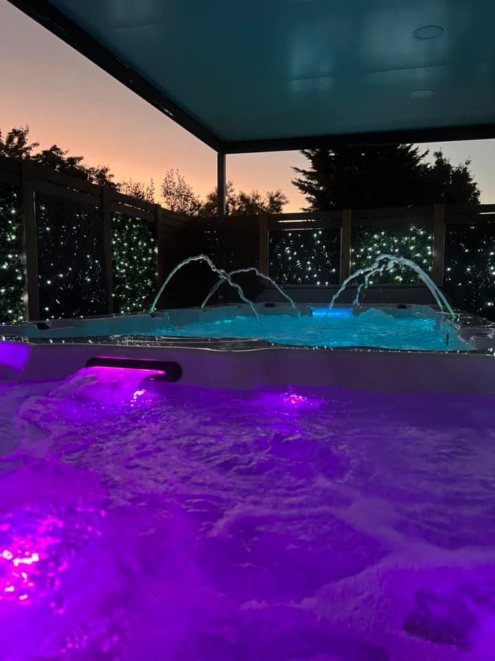 Dual Zone Swim Spa – Ultimate Fitness & Relaxation Combo