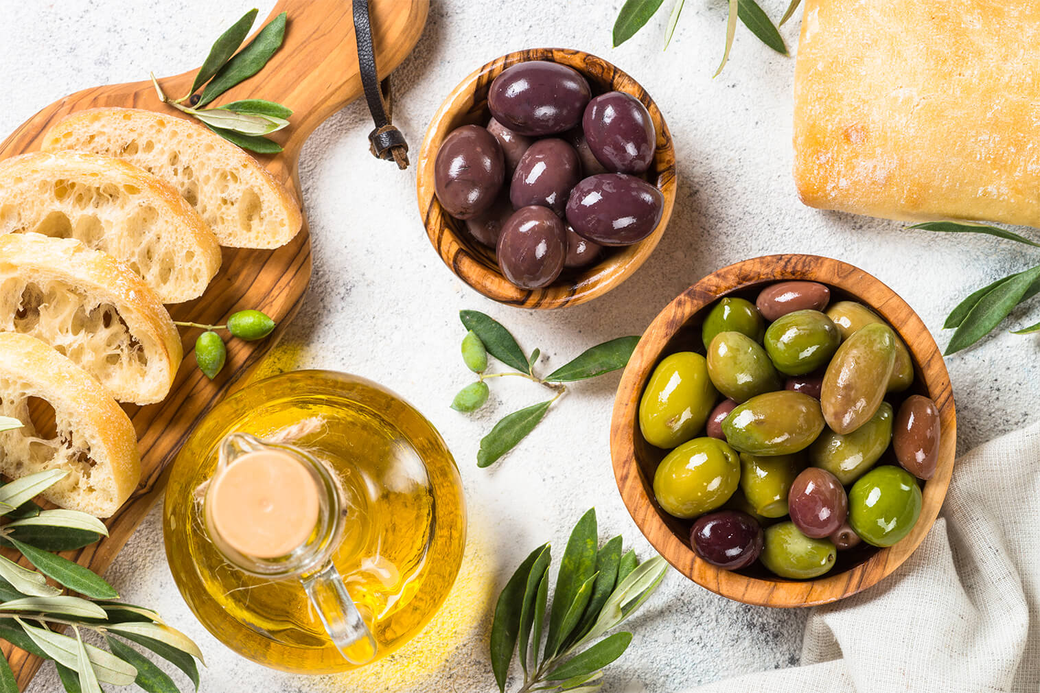 olives in table olives in table