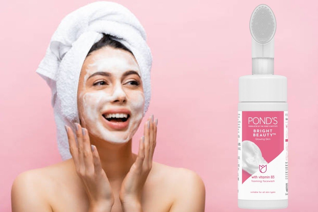 Pond's Bright Beauty Foaming Brush Facewash