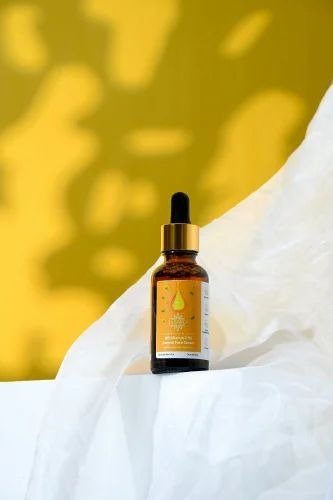 Fumiko 10% Vitamin C Oil Control Face Serum with Witch Hazel, Green Tea, Hibiscus Extracts - 30 ml