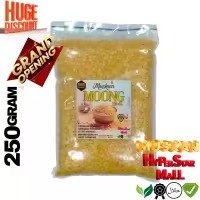 PREMIUM MOONG DAAL 250 GRAM BY MUSKAN HYPERSTAR MALL,Moong Daal, Mung Dal, Yellow Lentils, Premium Moong Daal, Muskan Hyperstar Mall Daal, Healthy Lentils, Organic Moong Daal, Protein Rich Daal, Natural Pulses, Fresh Daal, Desi Grocery Items, Moong Dal Fr