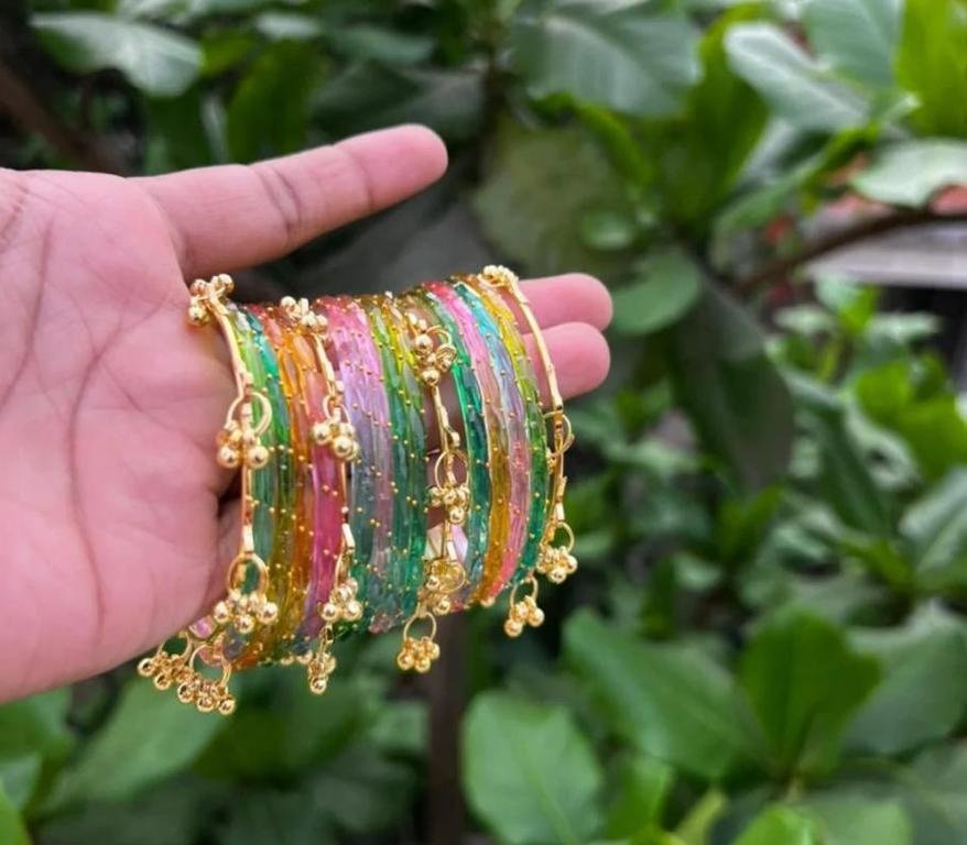 Kashmiri bangles 1 dozen & 4 Kangan trending bangles all colors available very beautiful bangles Kashmari