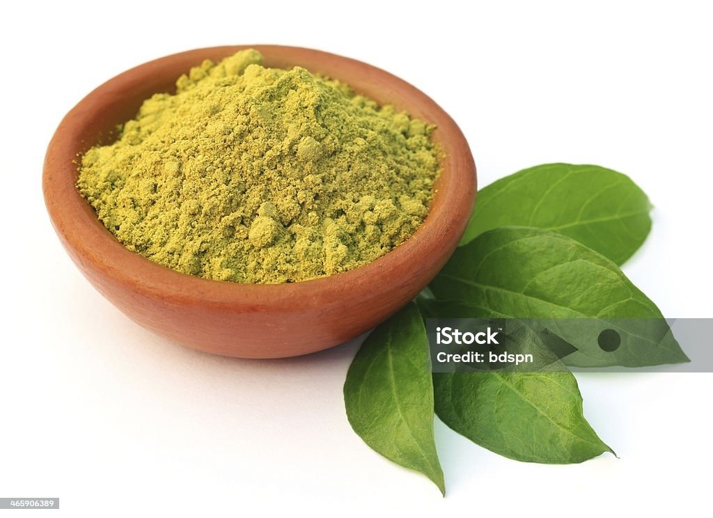 Henna leaves with powder