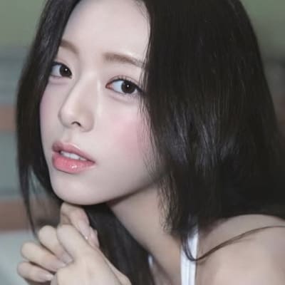 유나 gallery 1