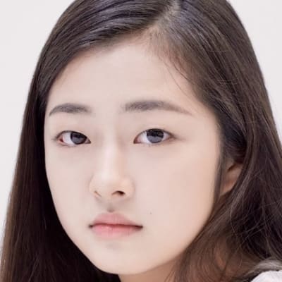 Jeon Chae-eun gallery 1