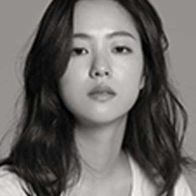 전여빈 gallery 1
