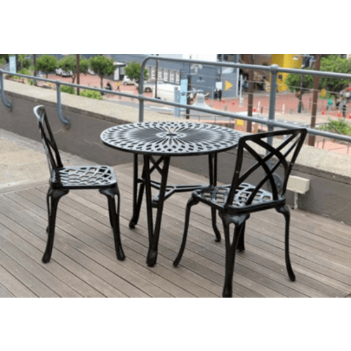 Two-Seater Small Willow Set with 85cm Round Crystal Table Two-Seater Small Willow Set with 85cm Round Crystal Table