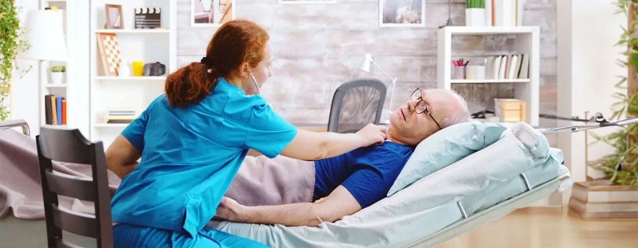 لماذا يجب أن تفكر في الاستعانة برعاية التمريض بعد الجراحة؟