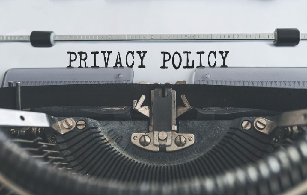 Politica sulla privacy scritta a macchina