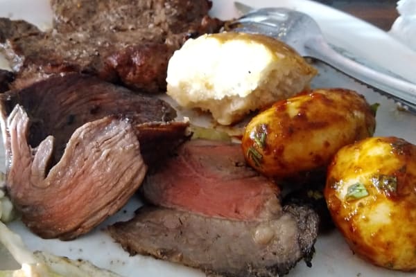 Hecho en Brazza Zicatela beach restaurante