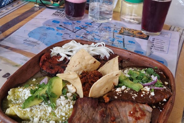 Comedor Los Tres Girasoles
