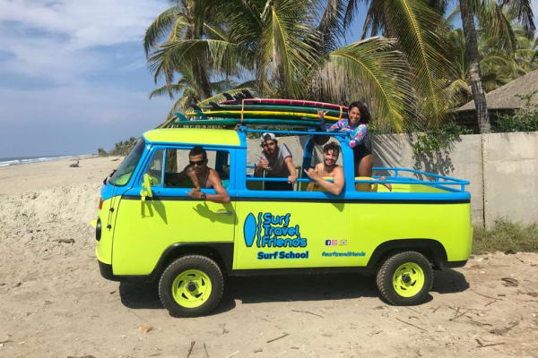 Surf Travel Friends
