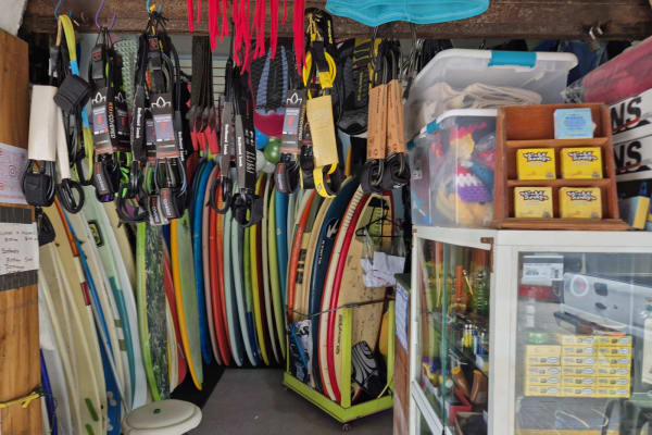 crickets surf shop