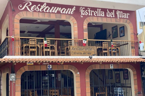 Estrella del Mar Restaurant - Adoquin