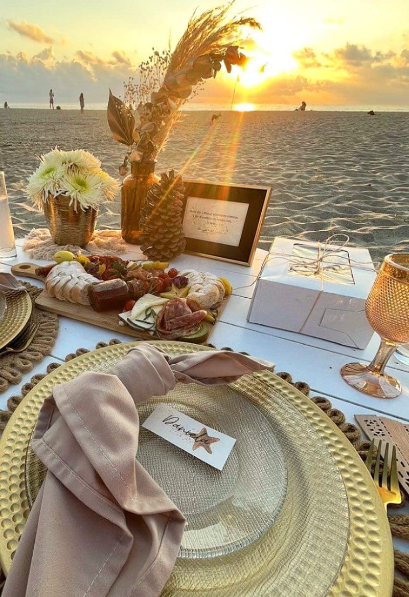 Picnic on the Beach — Perfect Day Out