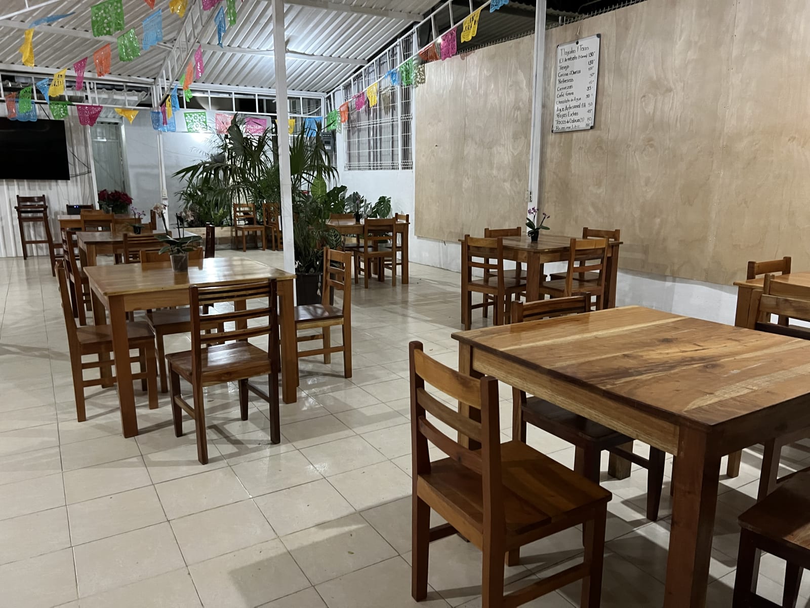 TLAYUDAS Y TACOS El Arrebato Oaxaqueño