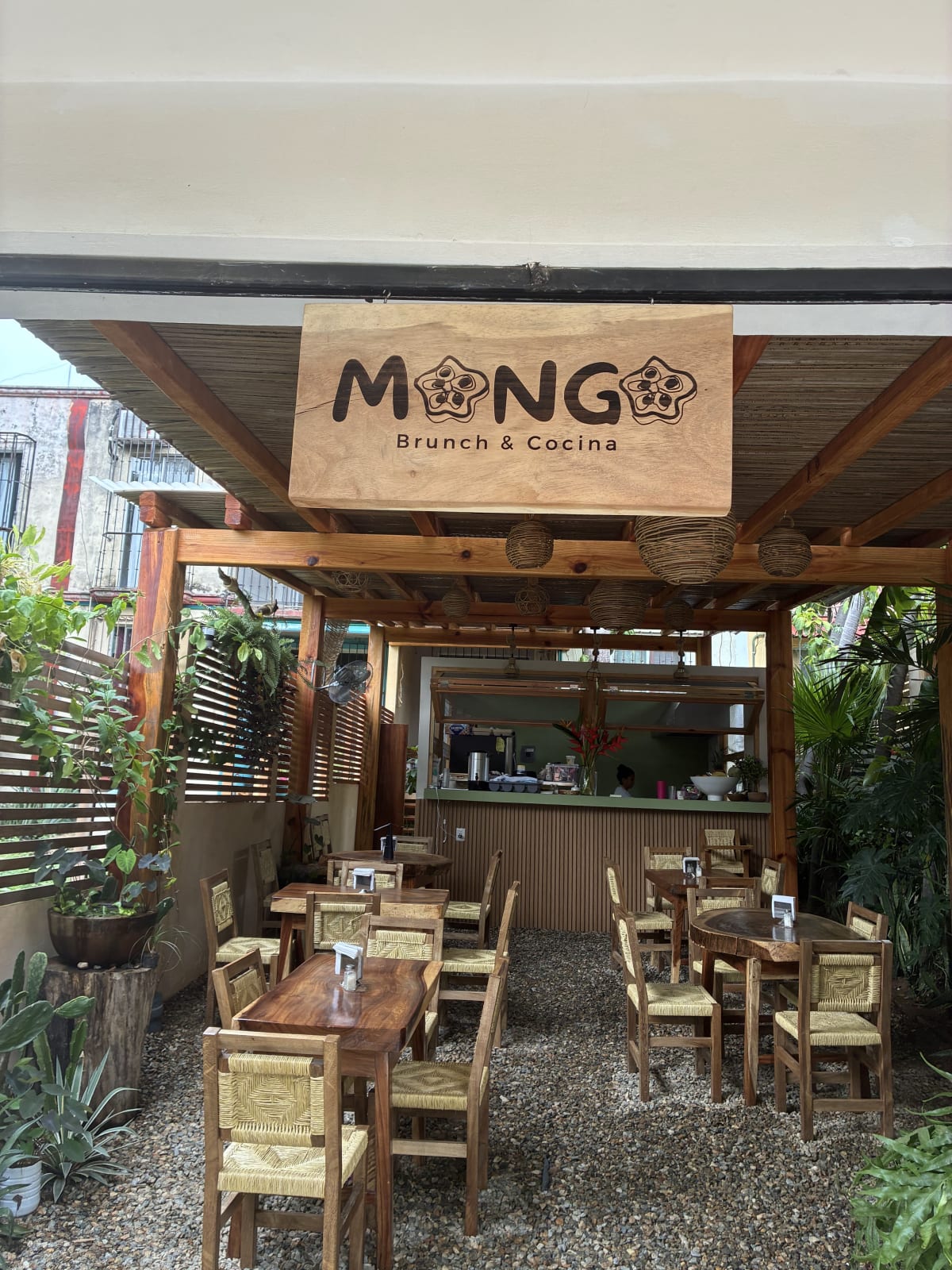 Mongo Brunch & Cocina