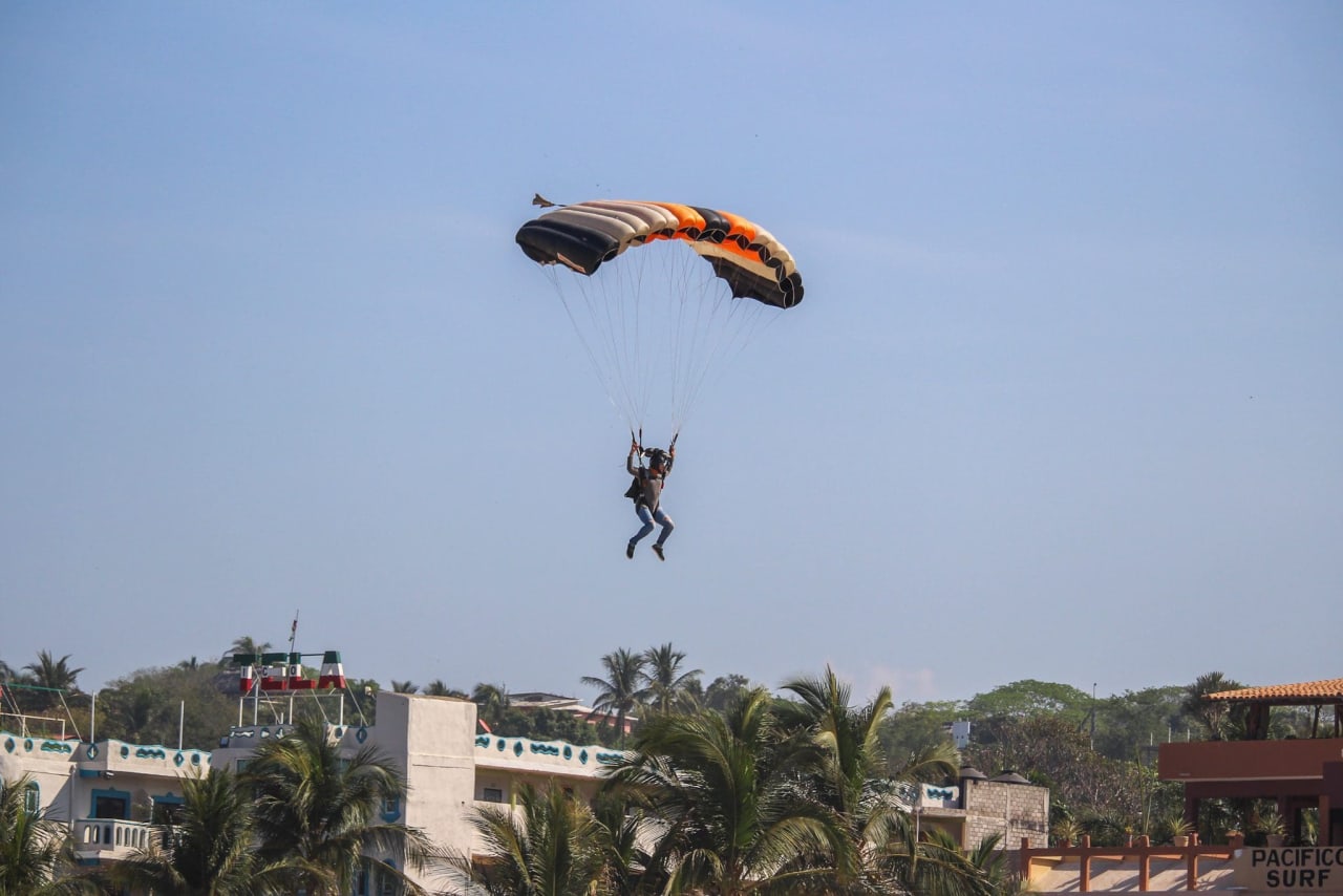 Paracaidismo en Puerto Escondido
