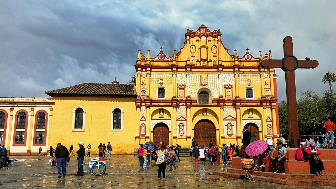 How to go from Puerto Escondido to San Cristobal de Las Casas