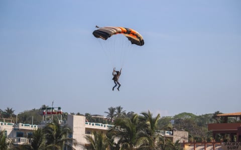 Skydiving in Puerto Escondido