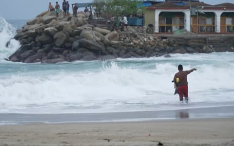 Puerto Escondido Hurricane Season: What Travelers Should Know