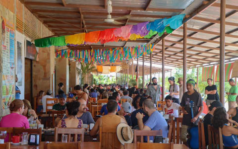 Shopping in Puerto Escondido: Markets, Boutiques & Souvenirs