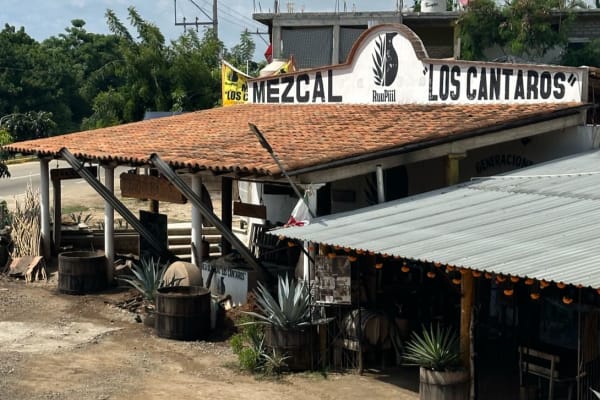 Fabrica de Mezcal Los Cántaros