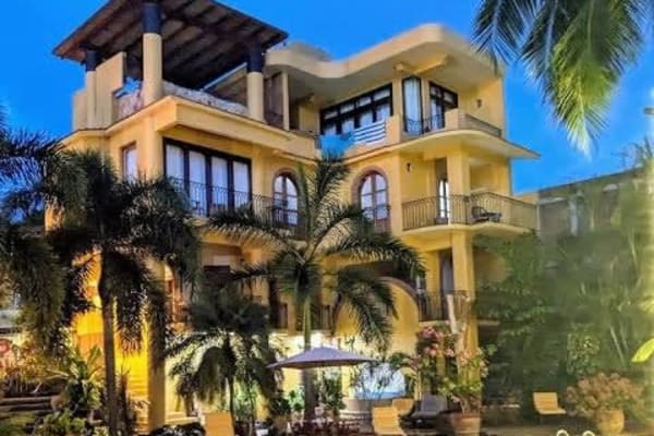 Suites La Hacienda