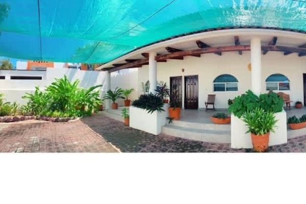 Luxury Oceanfront Home – Huge Infinity Pool