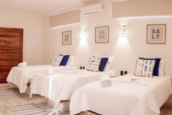 Beachfront Luxury in Puerto Escondido • Sleeps 42 • Pool • Chef • Sunrise views