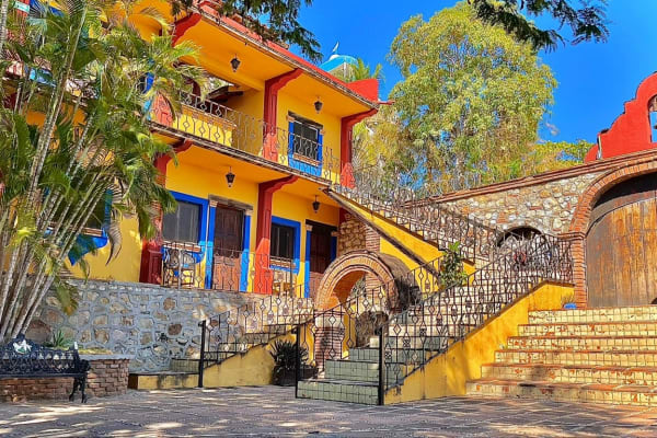 Hotel Rancho Escondito