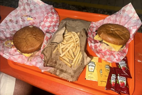 EDDY'S BURGERS