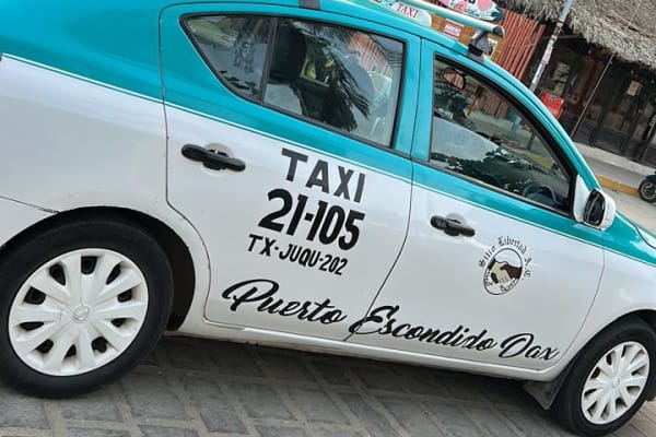 Taxi en Puerto Escondido