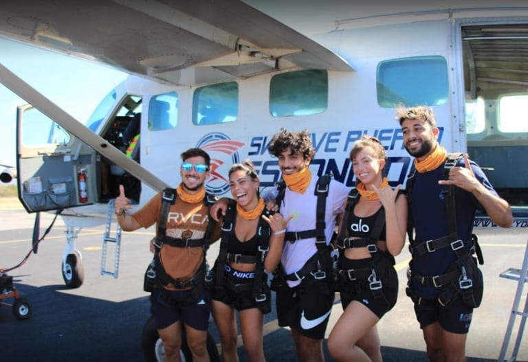 skydiving crew