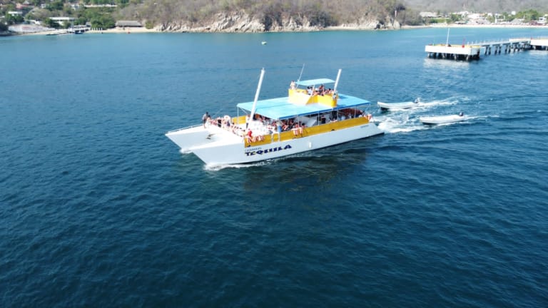 7 Bays of Huatulco Tour 8