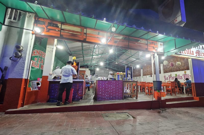 La Parrilla Mixteca (Tacos) — photo 1