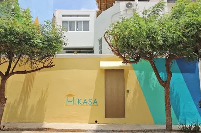 2BR -Water at Mikasa- Fast WIFI, King beds, AC, Near beach, Pool — photo 1