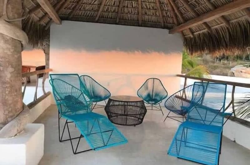 Secluded but not Isolated Ocean Front Townhome in Puertocito — photo 3