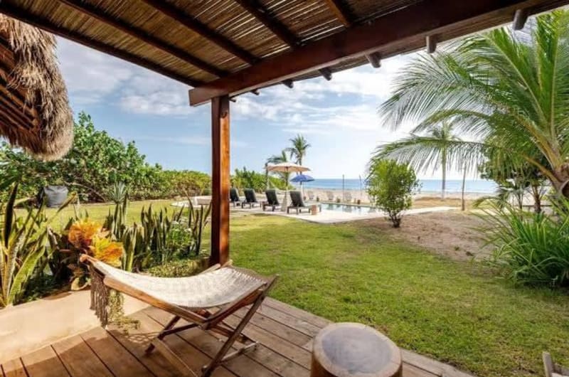 Casa Lyuu - Villa - Beach Front — photo 3