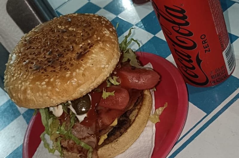 Hamburguesas La Punta — photo 1