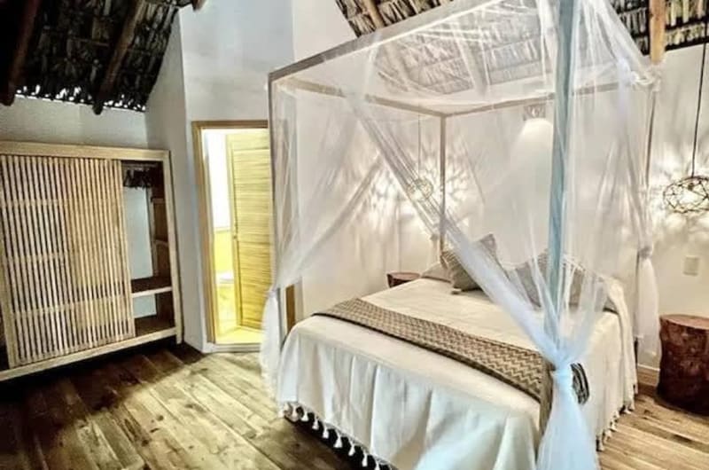 Bikini Beach House - Standard Room, Balcony — photo 1