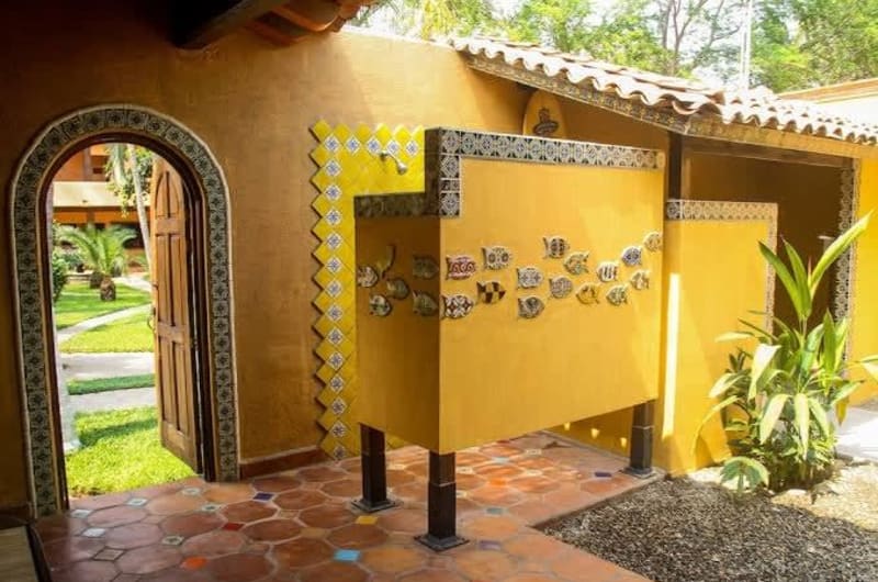Pet Friendly 1-Bedroom Apartment with Patio — photo 3