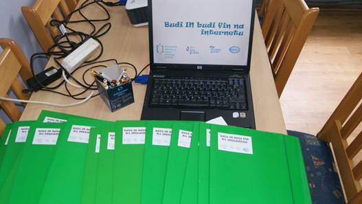 Belomanastirci uče kako sigurno koristiti internet Belomanastirci uče kako sigurno koristiti internet