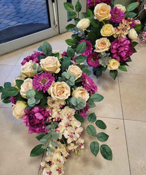 719d63c1-1da4-420a-acf4-6858bf59cc0c_m7cv1x – kompozycja kwiatowa Magnolia Góra Kalwaria