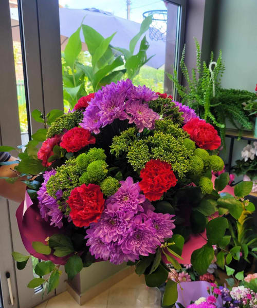 7508b99a-2a47-46f5-a79a-dbb92086ebbe_dlq4og – kompozycja kwiatowa Magnolia Góra Kalwaria