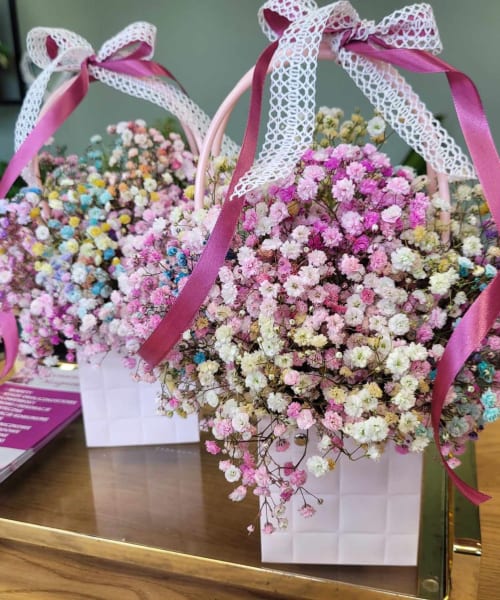 e3be8c1f-309b-49bc-a590-2321400f2560_rn3sxm – kompozycja kwiatowa Magnolia Góra Kalwaria