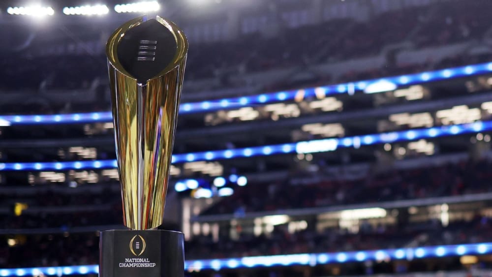 Quadre hipotètic de 24 equips del College Football Playoff.