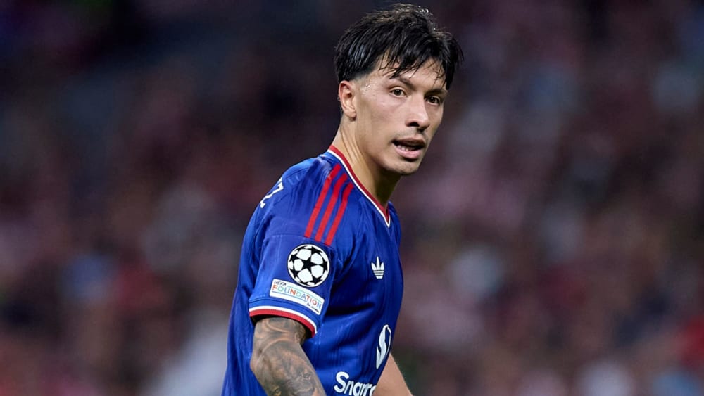 El futbolista Lisandro Martínez durant un partit amb el Manchester United.