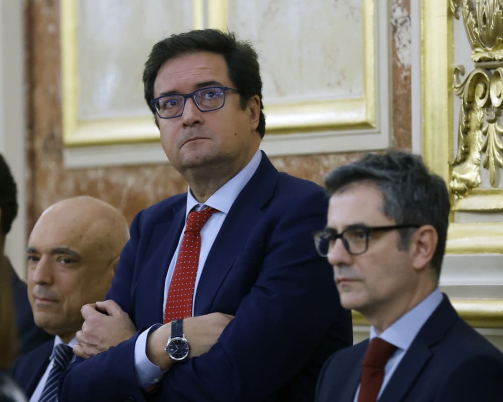 El Govern accelera i llança de manera urgent el decret per a 'salvar' a rTVE del forat del #IVA sense passar pel Congrés